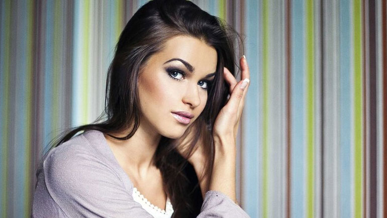 Η σύντροφος του Νεμτσόφ «δέχθηκε απειλές κατά της ζωής της»